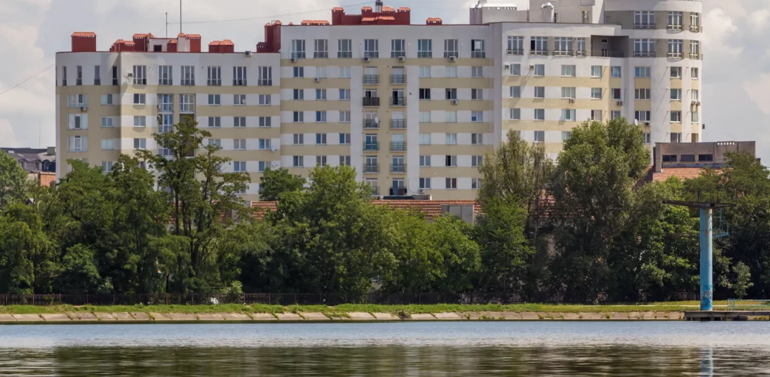 Лучшие дома для зимнего отдыха: с теплом, баней и снежным пейзажем
